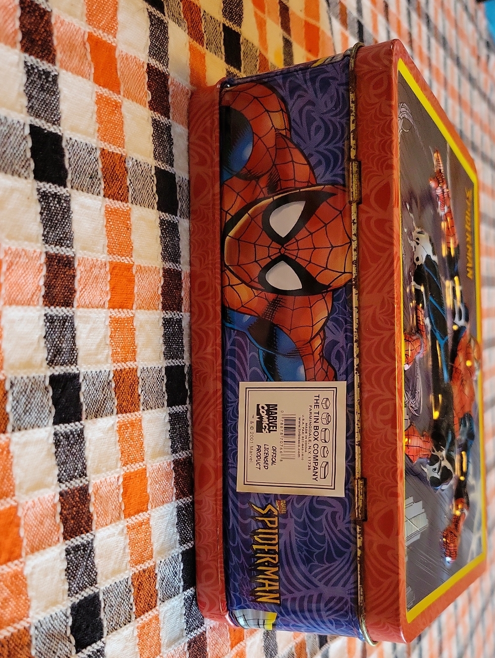 Marvel Spider-Man 3D Red and Blue Metal Lunch Box 2001 Marvel - Picture 4 of 9